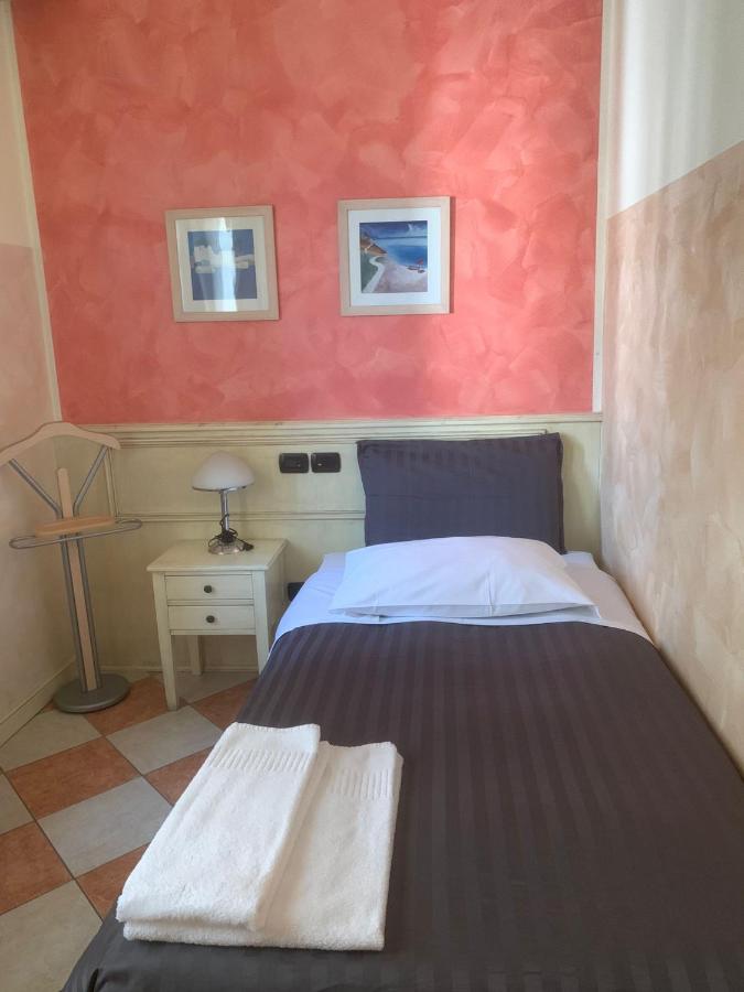 סן בוניפצ'ו Hotel Due Colonne מראה חיצוני תמונה
