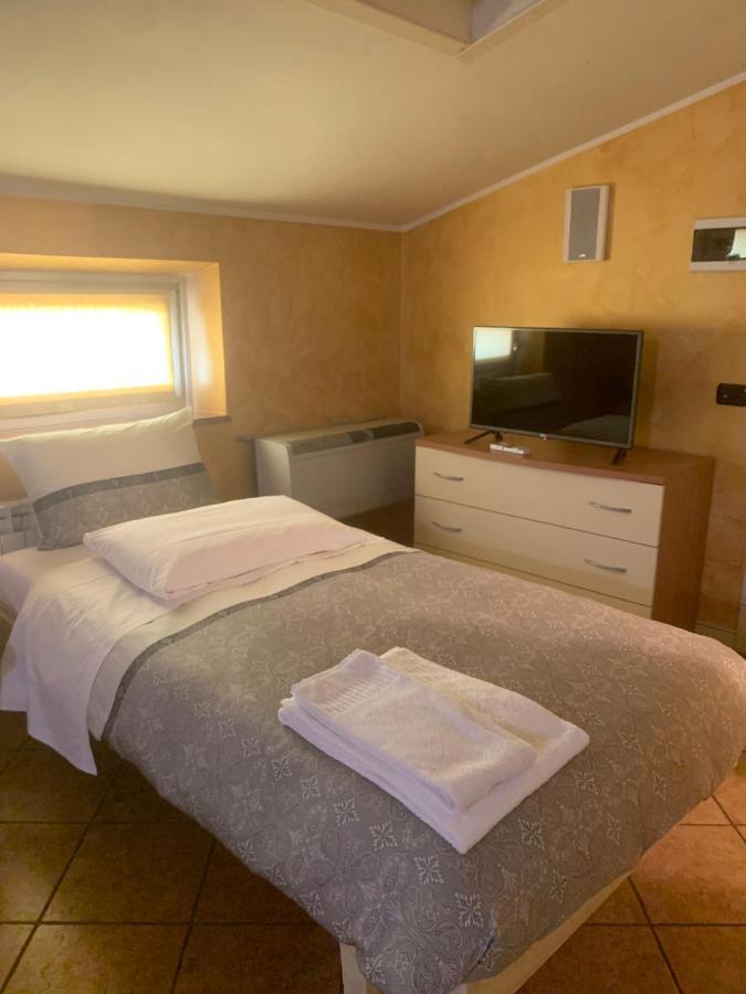 סן בוניפצ'ו Hotel Due Colonne מראה חיצוני תמונה