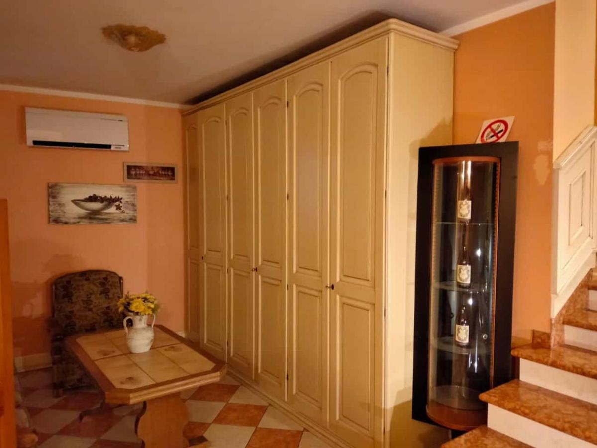 סן בוניפצ'ו Hotel Due Colonne מראה חיצוני תמונה