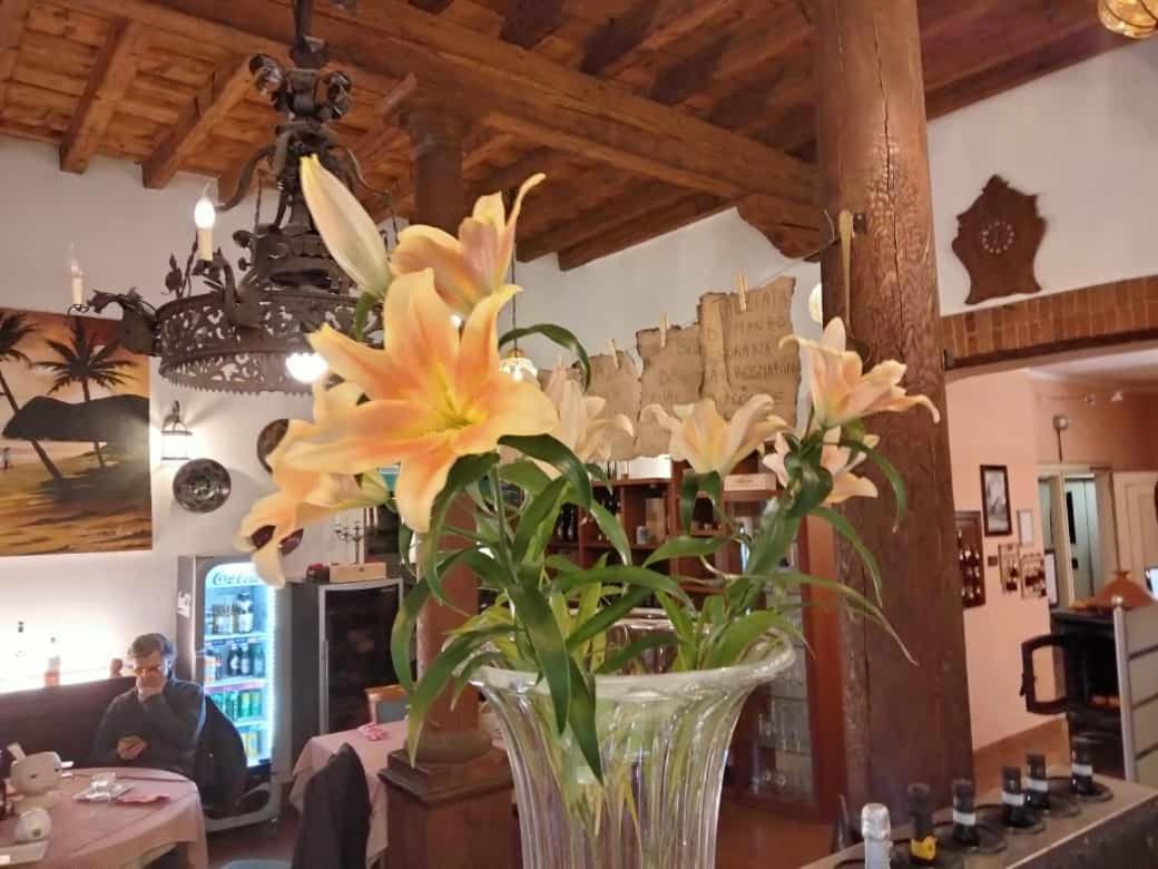 סן בוניפצ'ו Hotel Due Colonne מראה חיצוני תמונה