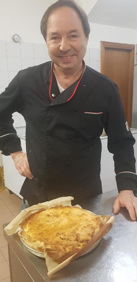 סן בוניפצ'ו Hotel Due Colonne מראה חיצוני תמונה