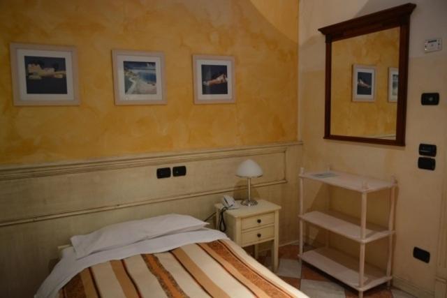 סן בוניפצ'ו Hotel Due Colonne מראה חיצוני תמונה