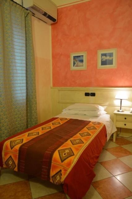 סן בוניפצ'ו Hotel Due Colonne חדר תמונה