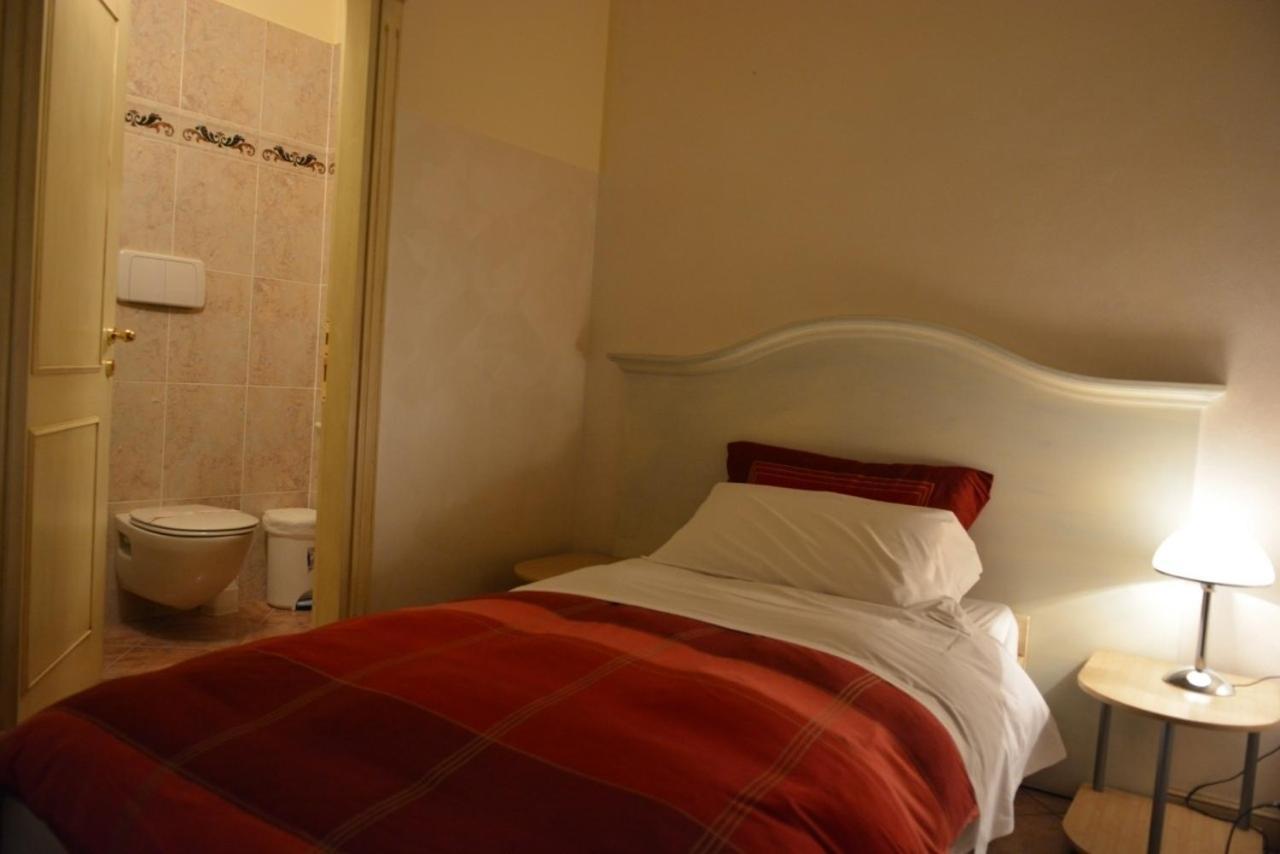 סן בוניפצ'ו Hotel Due Colonne חדר תמונה