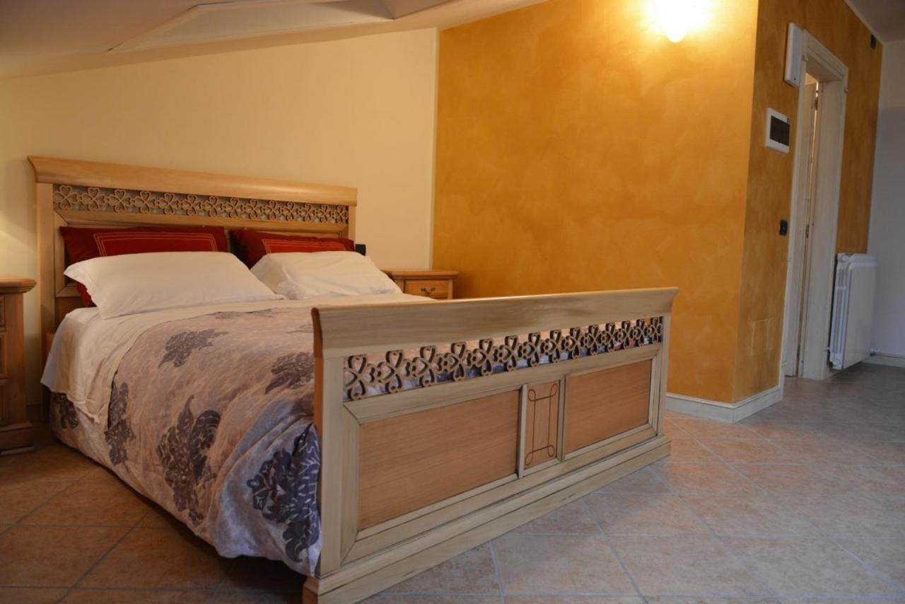 סן בוניפצ'ו Hotel Due Colonne חדר תמונה